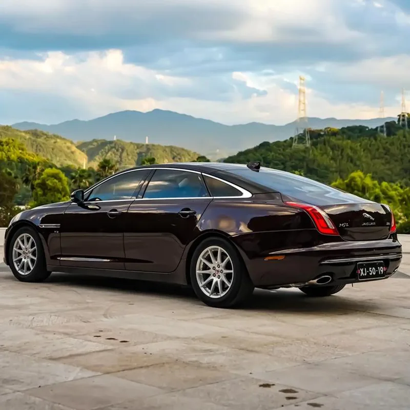 Quid sunt Componentes Vehiculis Jaguar?